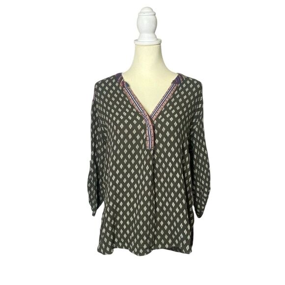 Angie Boho Casual Mixed Media Popover Roll Tab Sleeve Blouse Women's Size Small - Picture 1 of 15